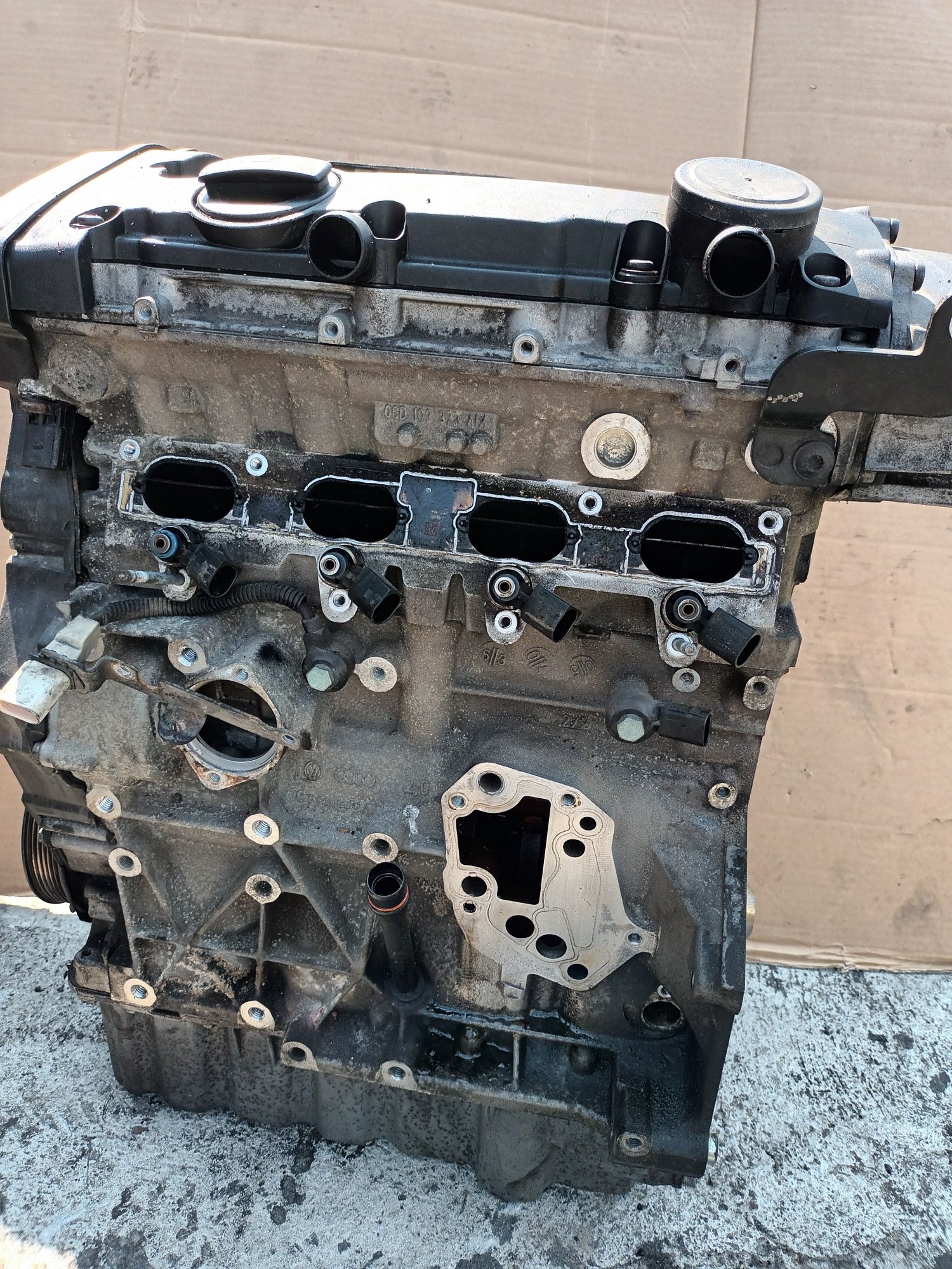 Silnik na części  głowica Wał tłoki korbowdy vw audi skoda BLR 2.0 fsi