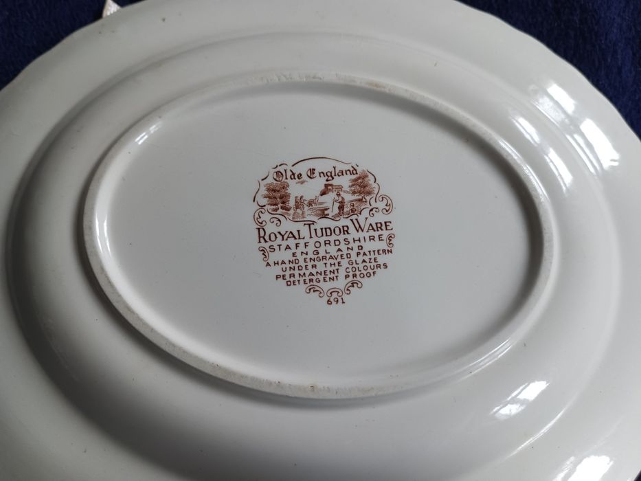 Patera z angielskiej porcelany