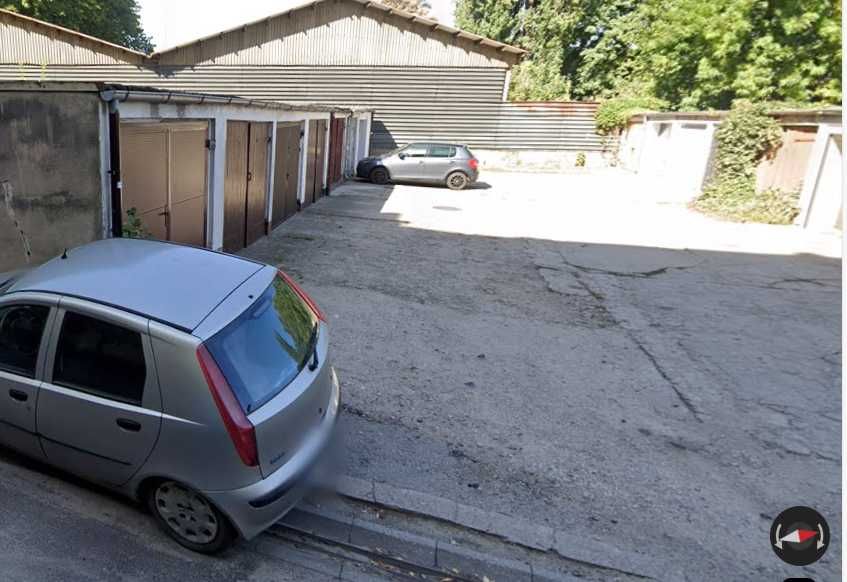 Wynajem garażu - centrum miasta