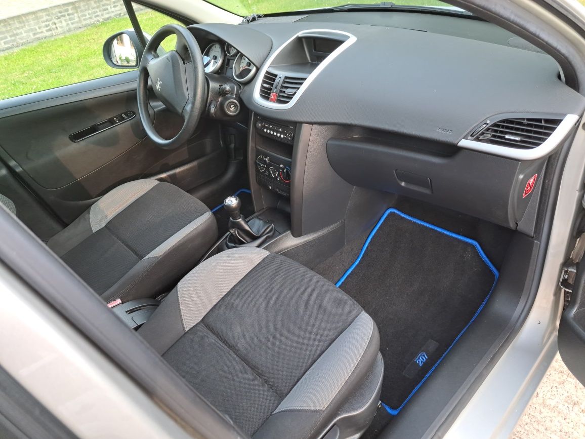 Peugeot 207 SW PANORAMA