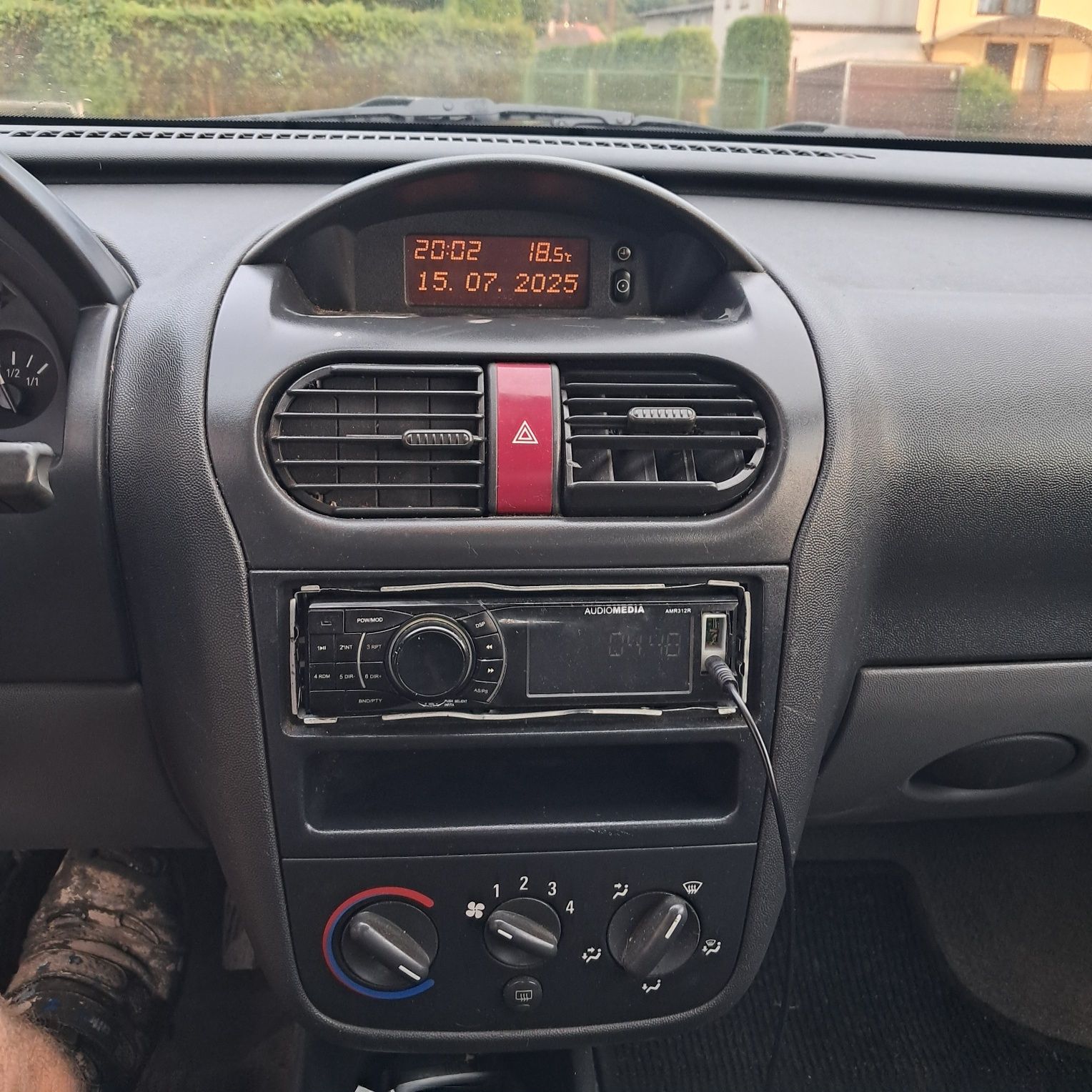 Opel corsa 1.0 hatchback