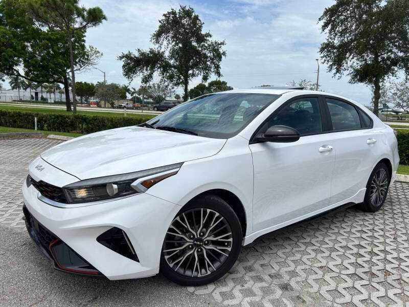 2022 Kia Forte GT Line