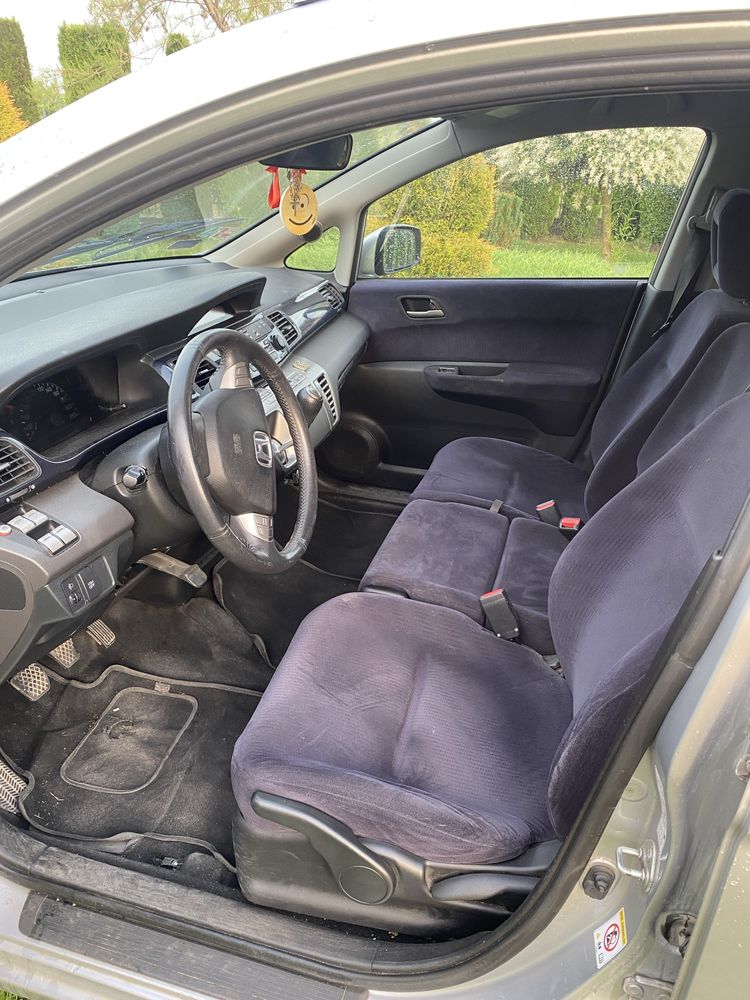Sprzedam Honda Frv 6-osobowa