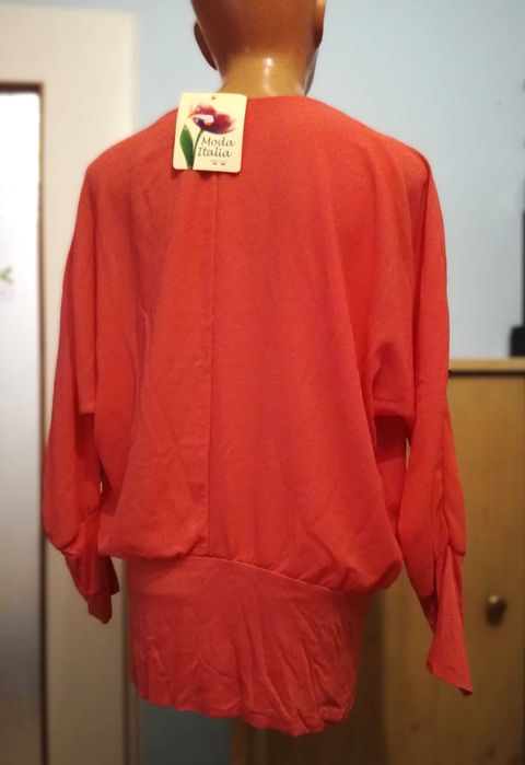 Elegancka włoska bluzka wizytowa, nowa z metką