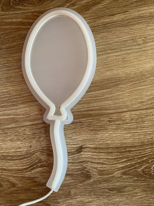 Świetna Lampka urodzinowa bądź nocna w kształcie balonika.