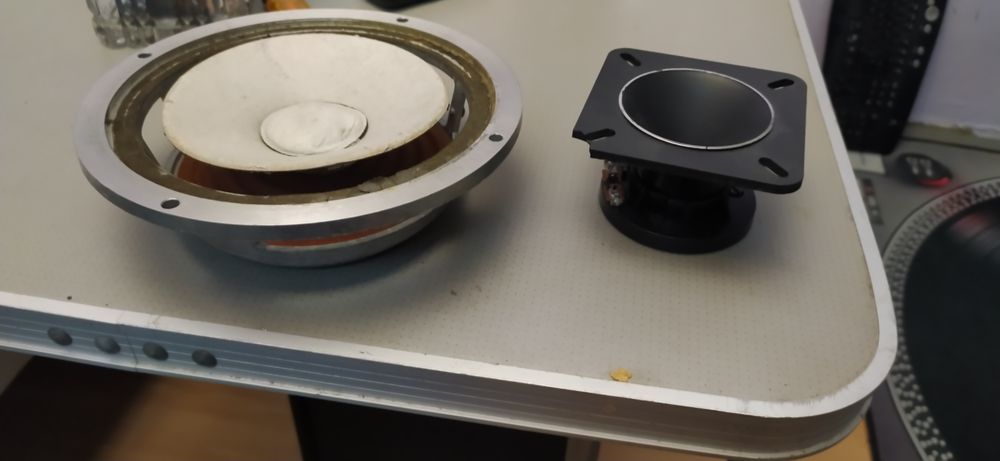 Kolumna Altus 140 - pozostałości