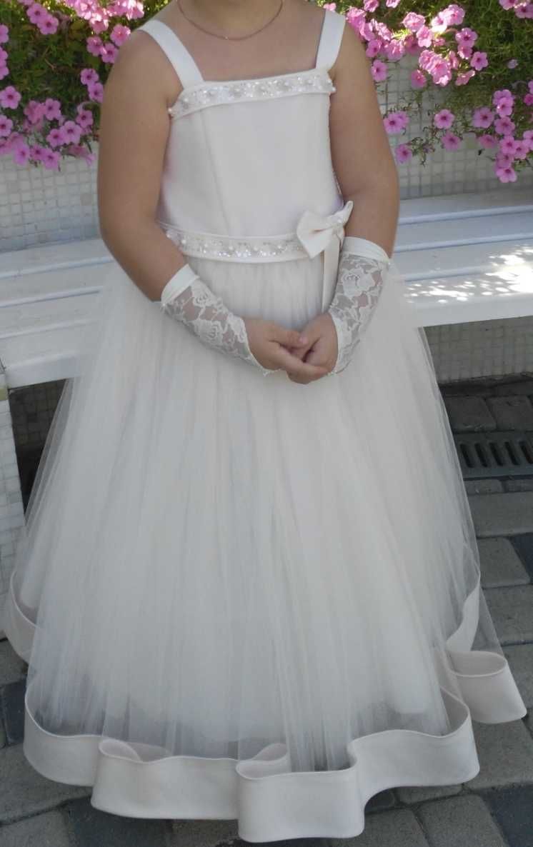 СРОЧНО Красивое нарядное платье на выпускной в деткий сад