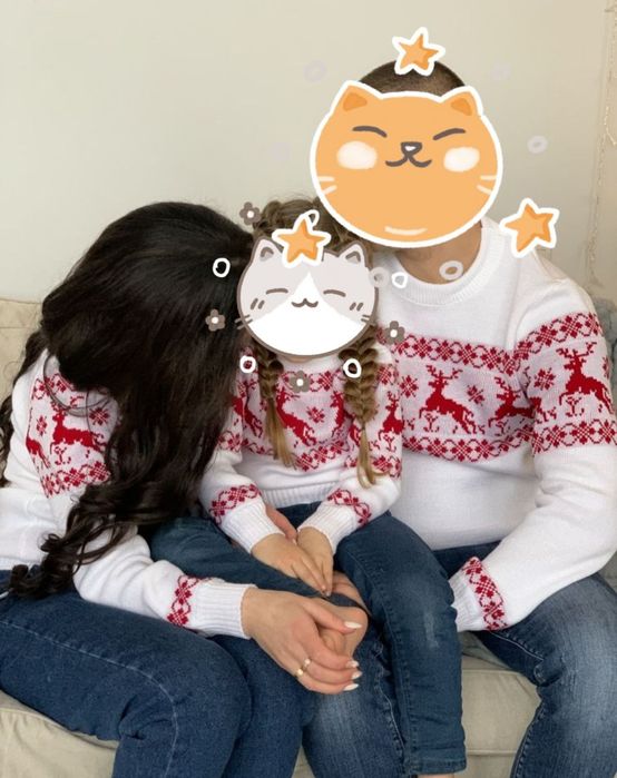 Новорічний family look білі светри з орнаментом новогодний фемелі лук