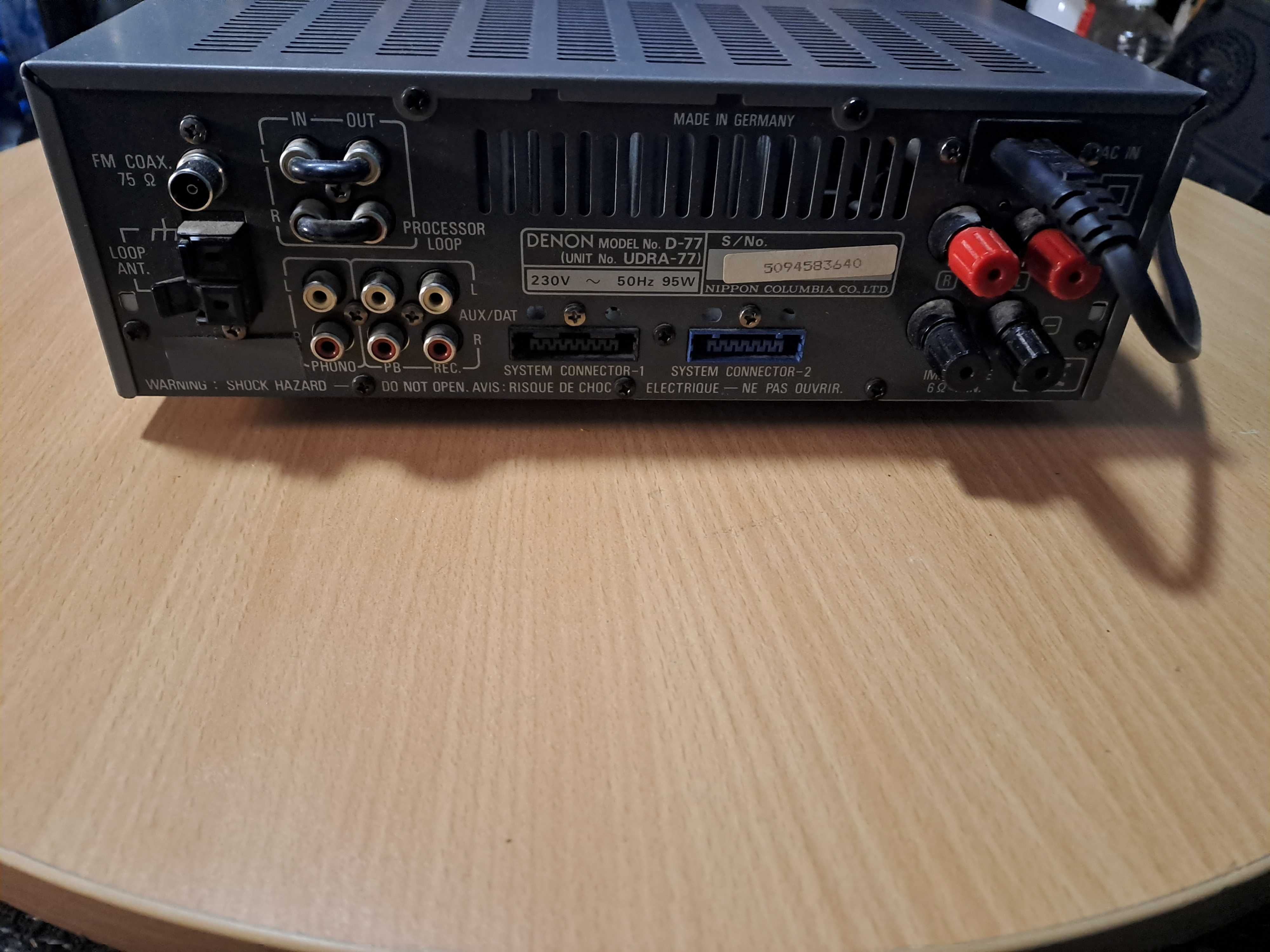 Amplituner DENON D-77