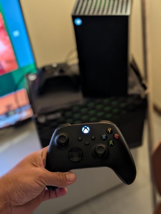 Xbox Series X 1TB 4K - 2 Comandos