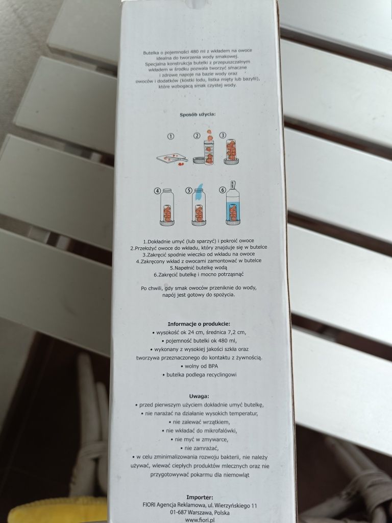 Butelka 480 ml z wkładem na owoce