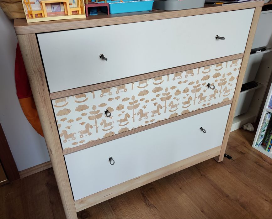 Komoda Timon Black Red white