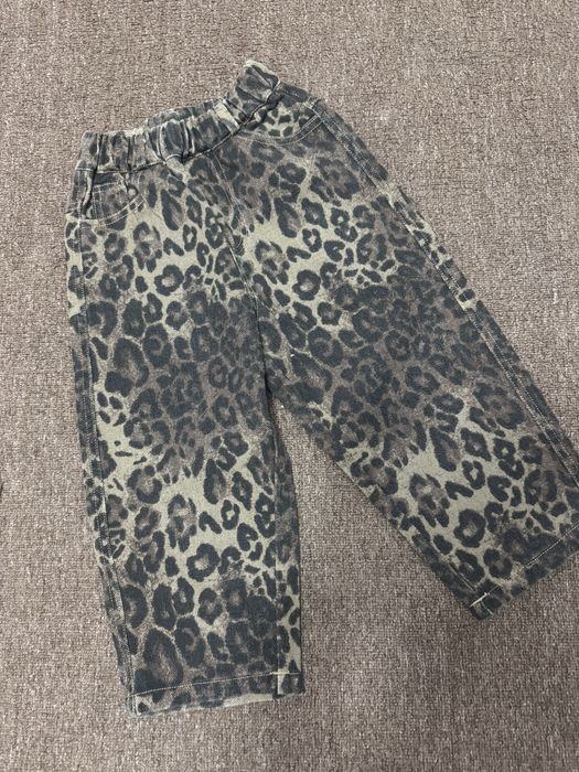 Продаються нові леопардові джинси на дівчинку