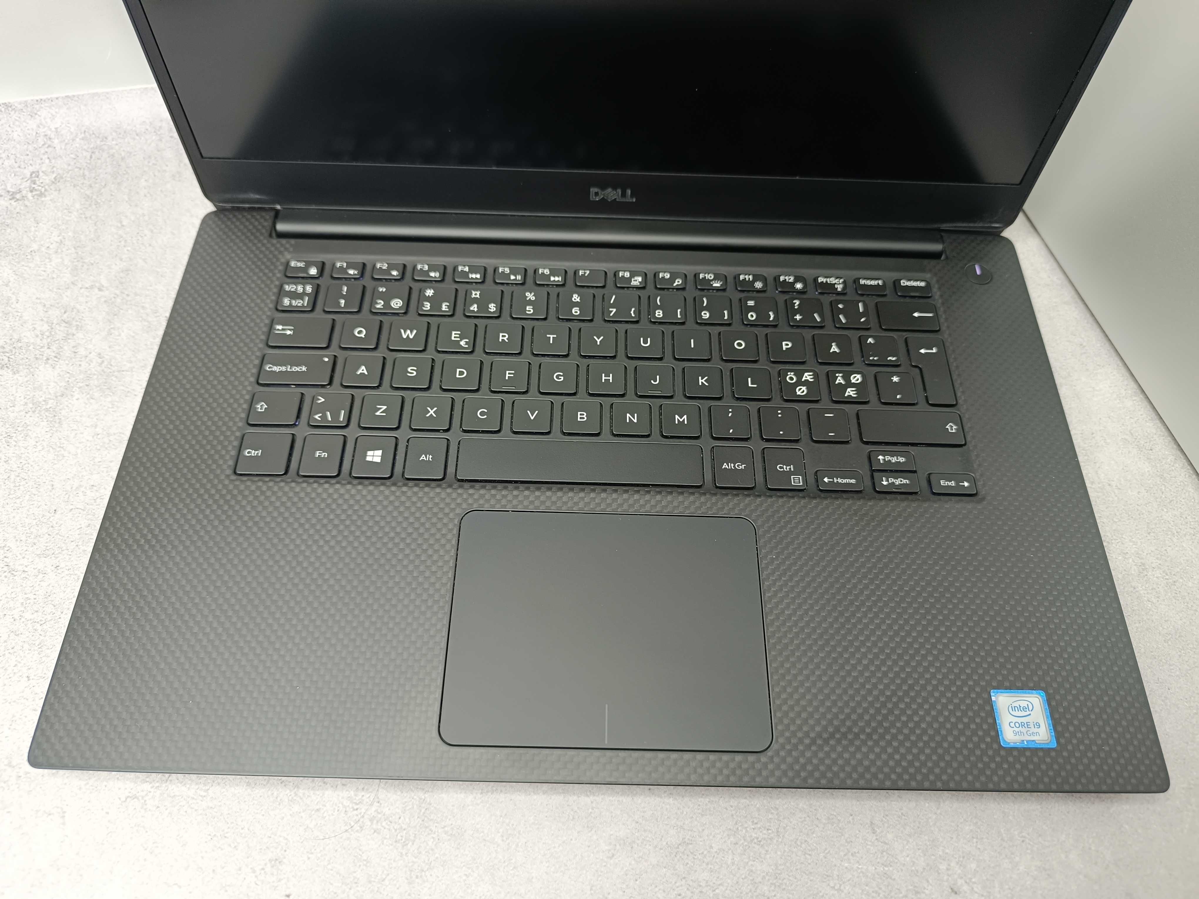 Quadro T2000 4 GB/32/SSD 512/Dell Precision 5540/i9-9980HK/8 ядер/IPS
