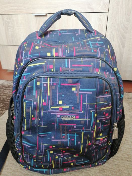 Продам школьный рюкзак.