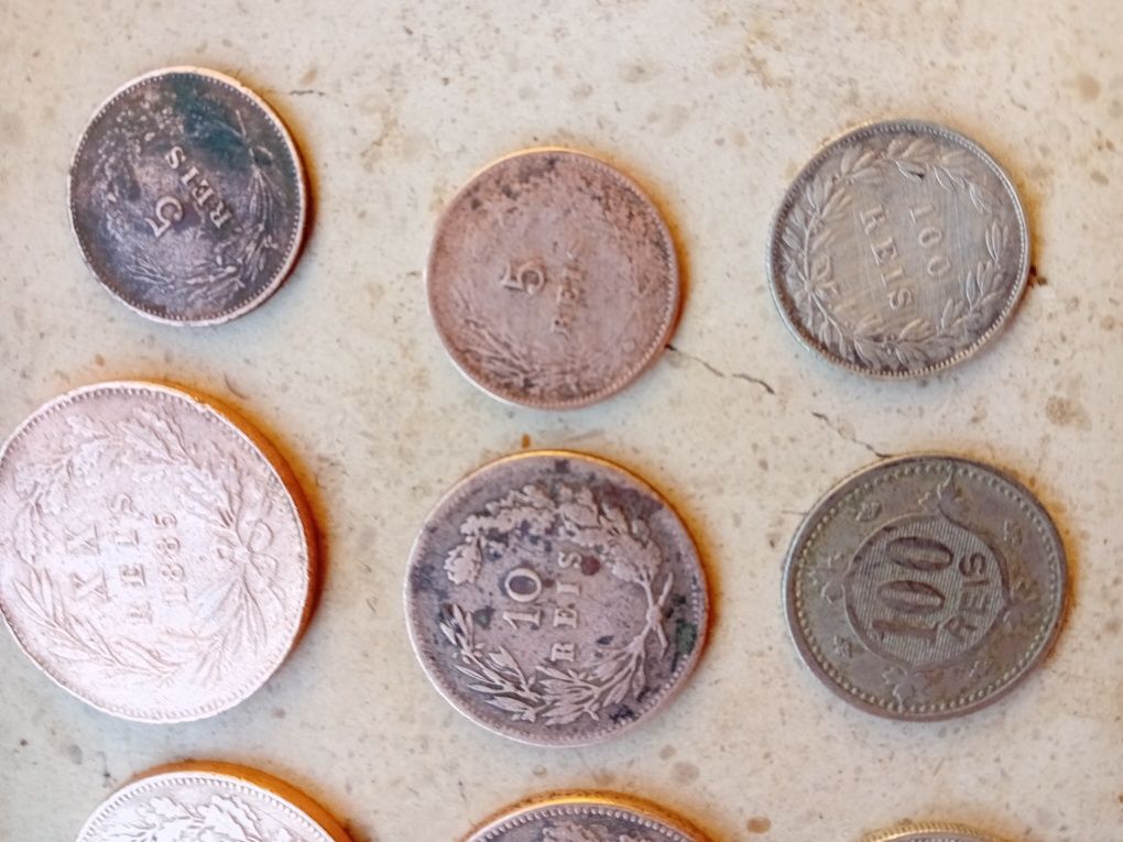 Conjunto de Moedas Antigas Reis