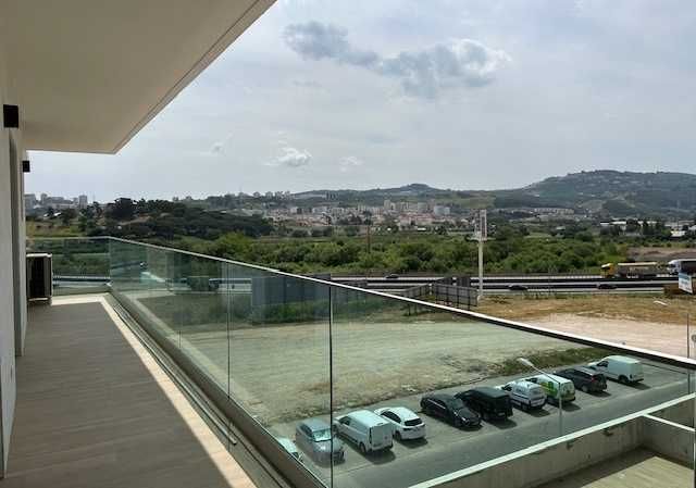 Fabuloso apartamento T3 NOVO com piscina no Infantado-Loures