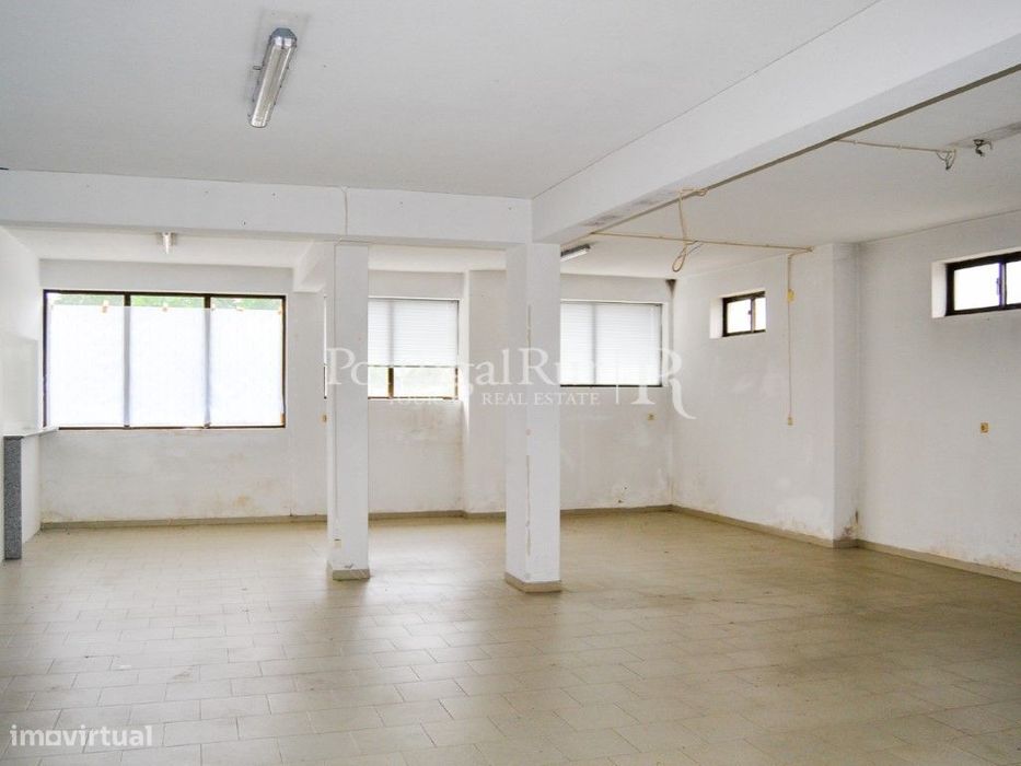 Espaço comercial com 142 m2 em Proença-a-Nova