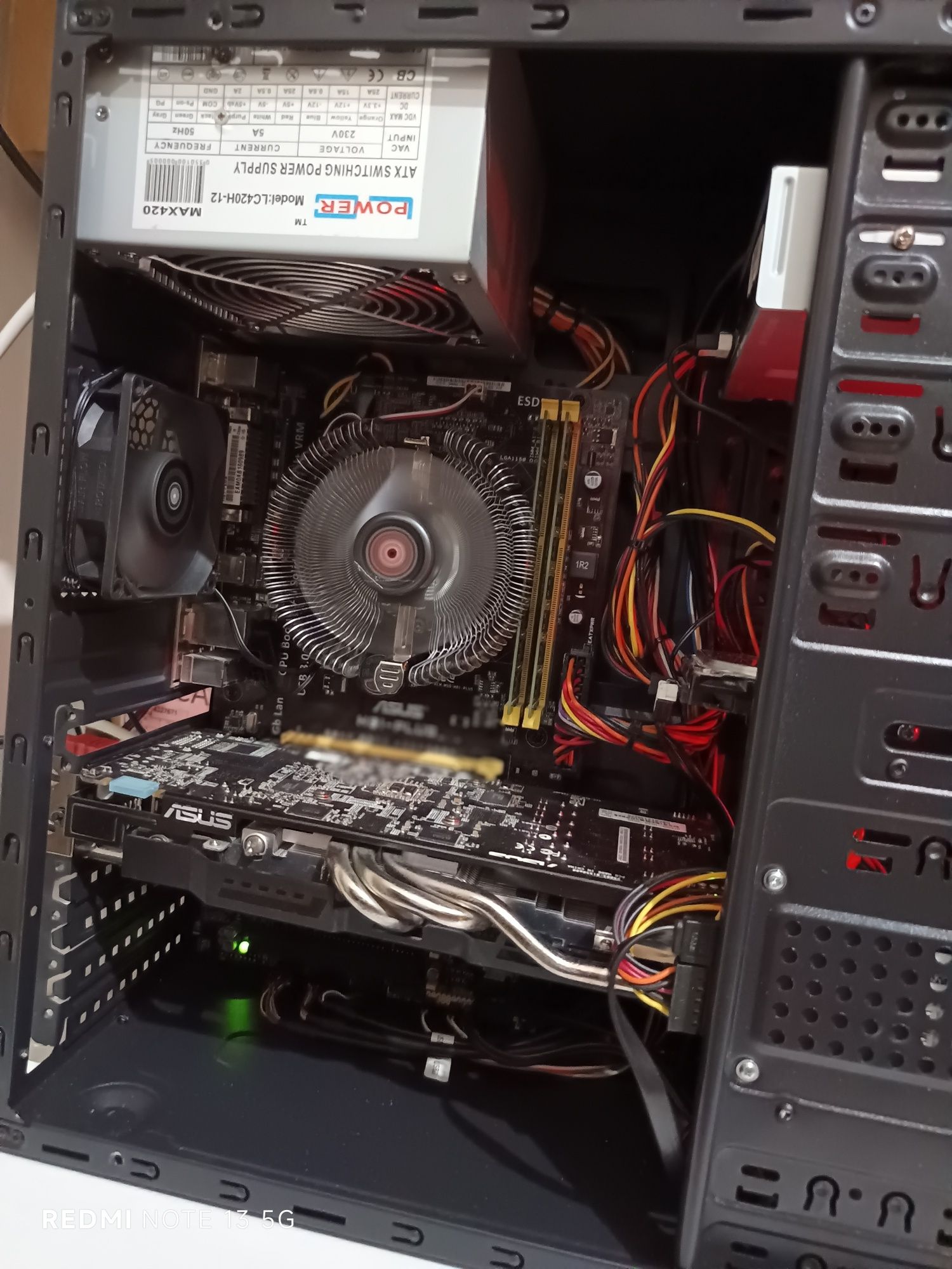 Desktop ASUS i5 4460 3.2 GHz
Motherboard ASUS H81 Plus
Processador i5