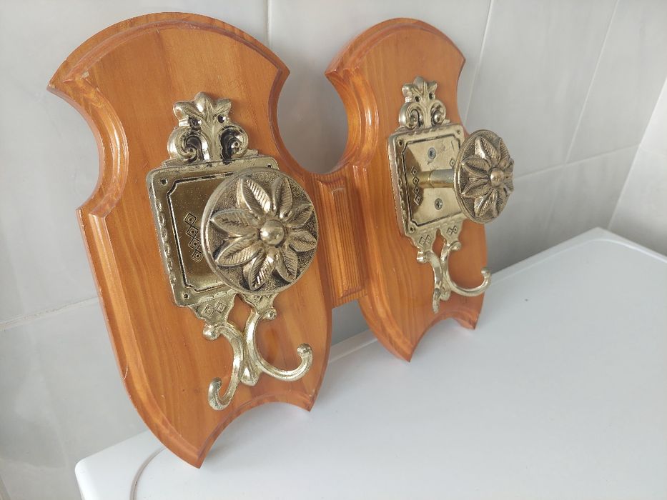 Cabide de parede Duplo