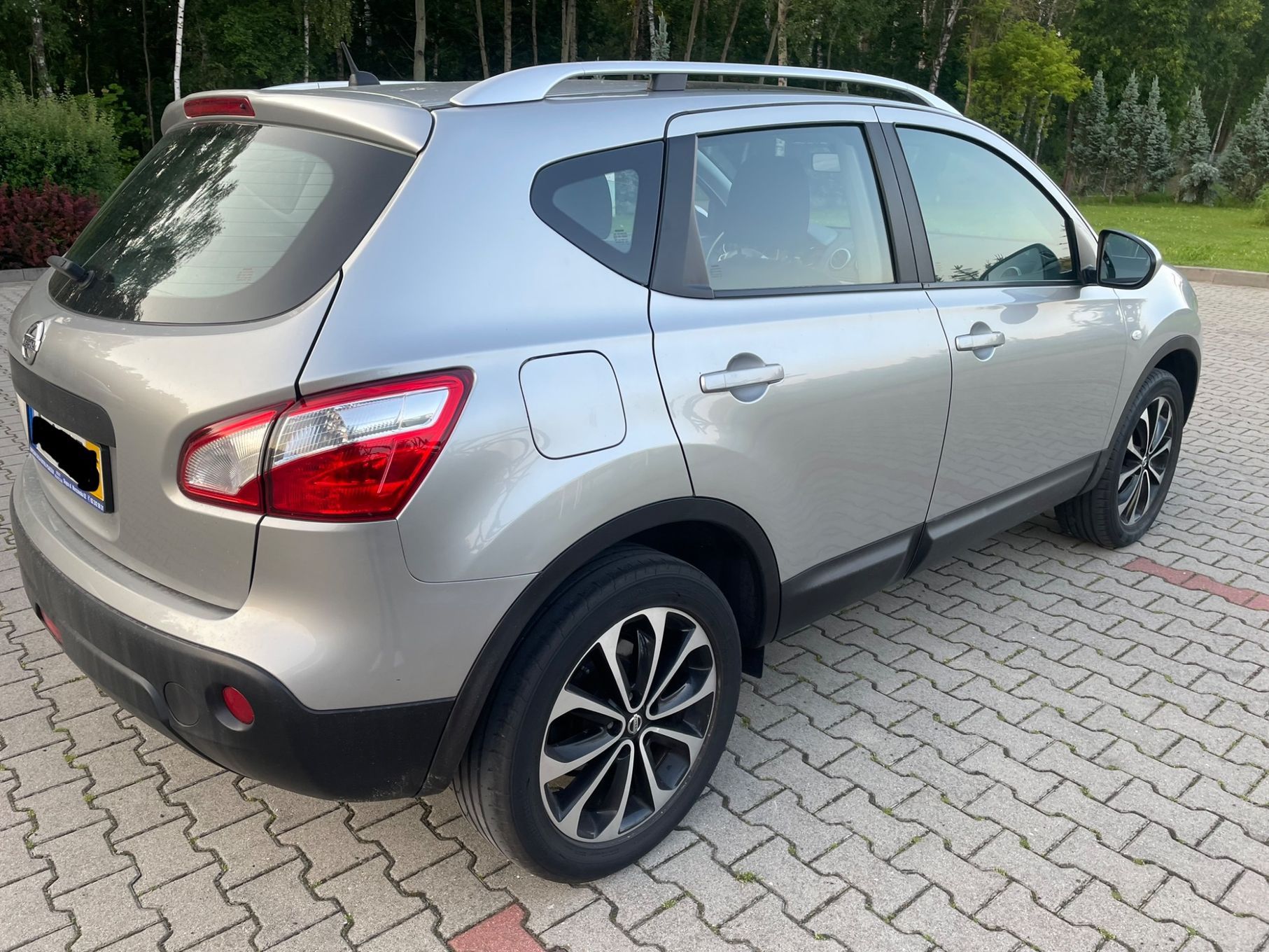 Nissan Qashqai Tekna 2.0 i panorama nawigacja manual xsenon