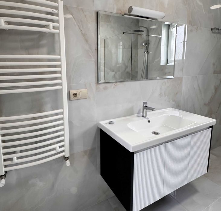 Продається  новий будинок-американка р-он Краснодонців