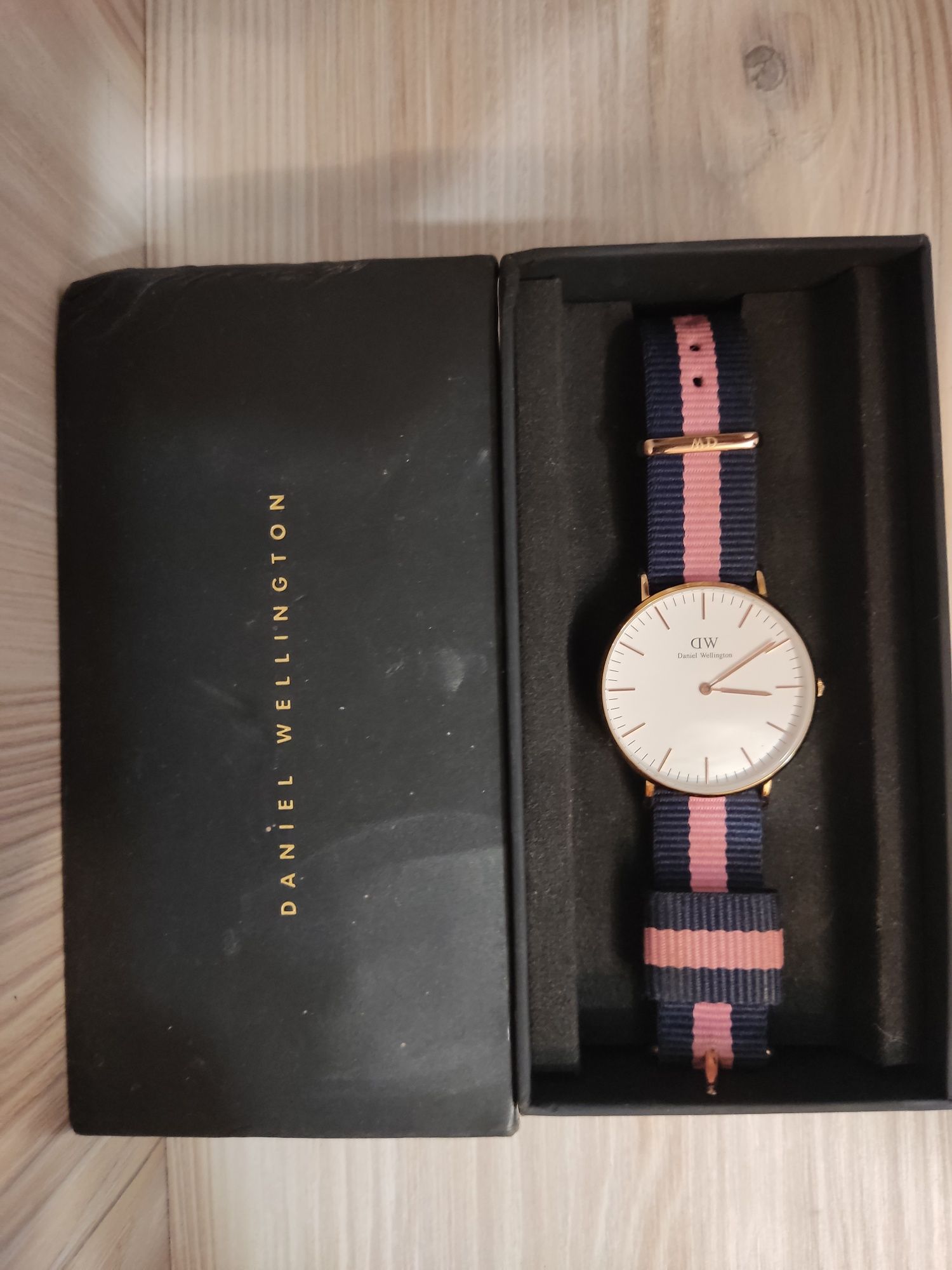 Часы Daniel Wellington