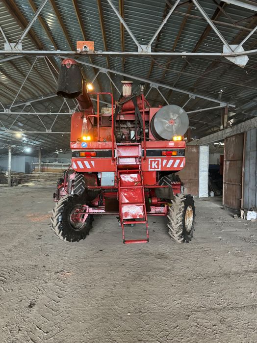 Комбайн Case 2166