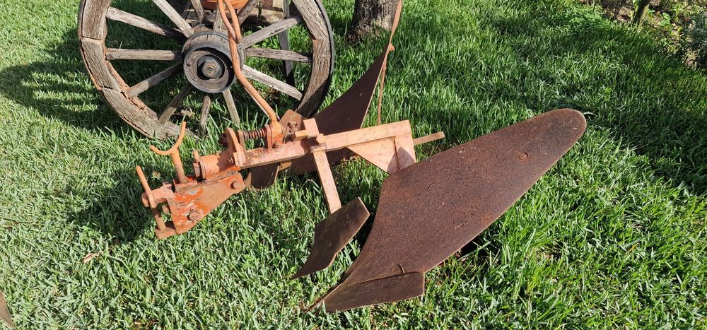 Trator e acessórios