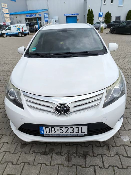 Toyota Avensis Toyota Avensis T27 2014 2.0 124km