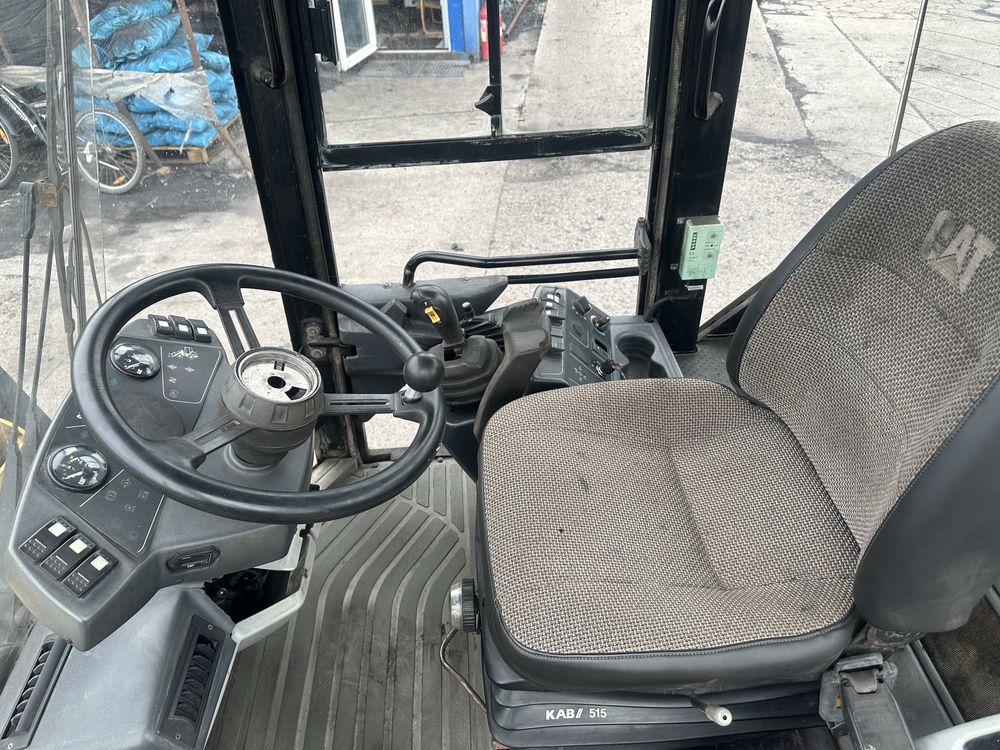 Ładowarka CAT 902