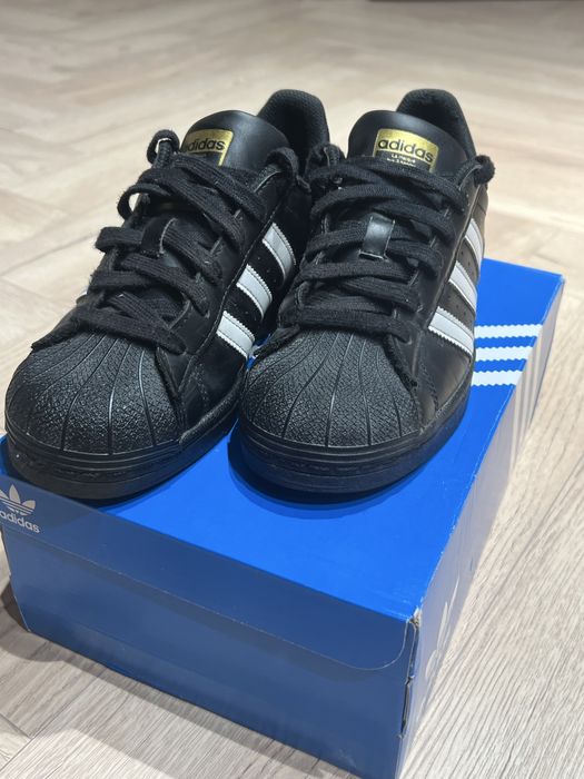 Взуття, adidas Superstar чорного коляру