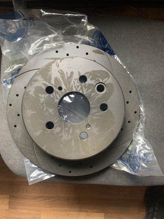 Тормозные диски передние toyota lexus is 250 43512-30310