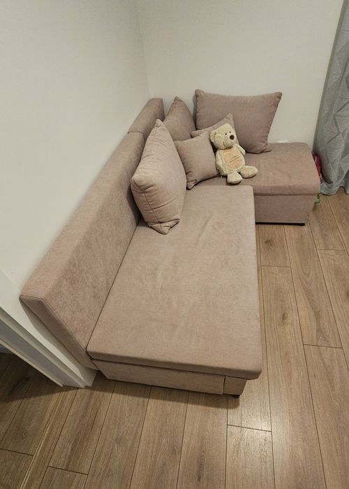 Narożnik różowy z funkcją spania