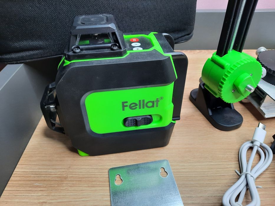 Laser 3D 360° 12 linii Profesjonalny Przenośny