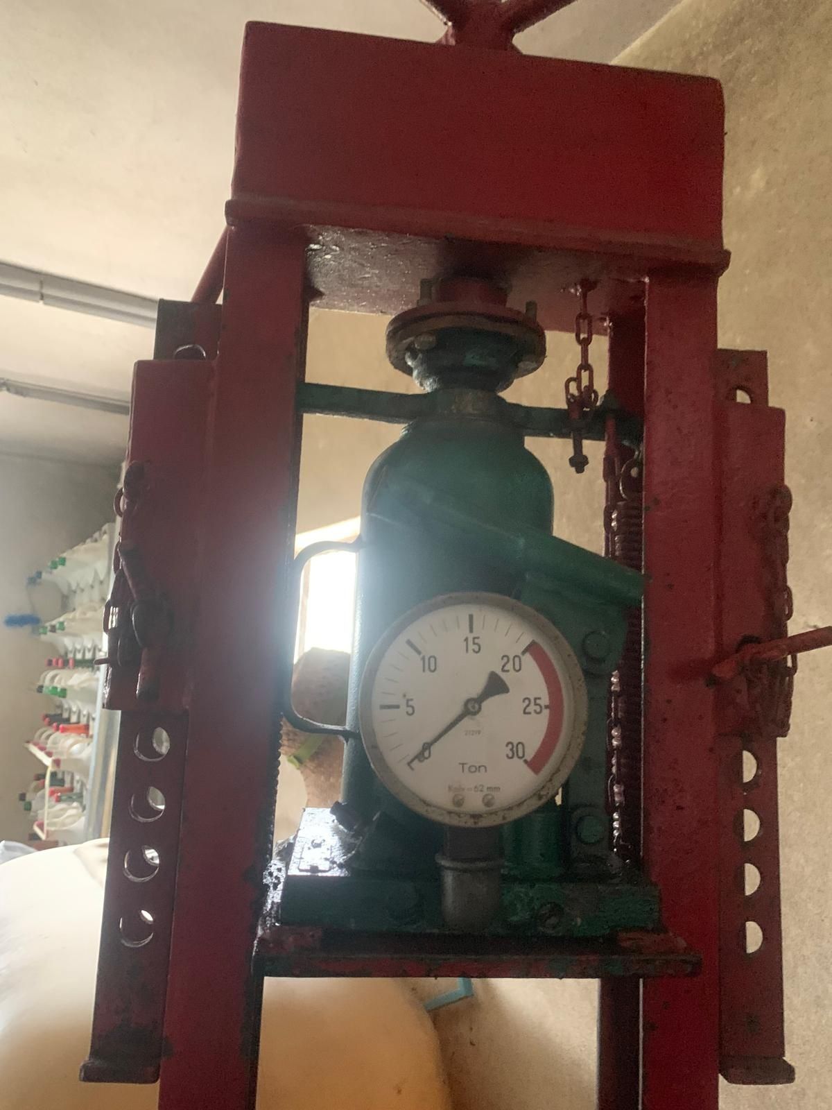 Imprensa com macaco 30 tl