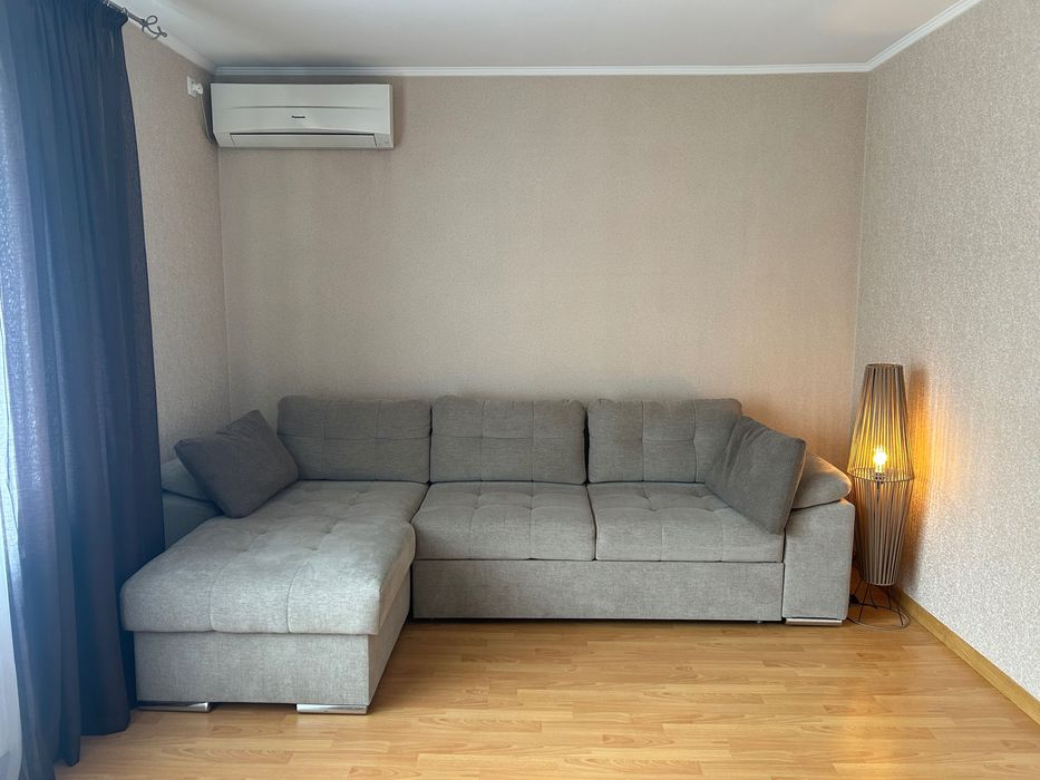 Продам кутовий диван