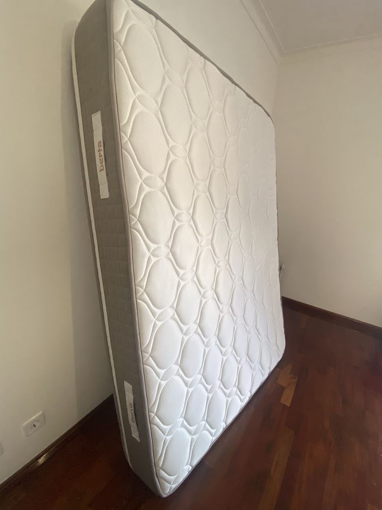 Sommier de casal com colchão como novo 2.00x1.40x0.30mt