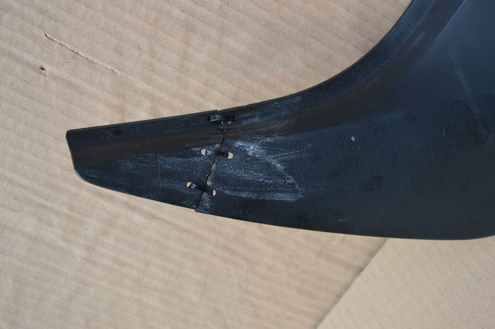 Honda NT 650 Deauville WYPELNIENIE owiewka oslona prawa pod siedzenie