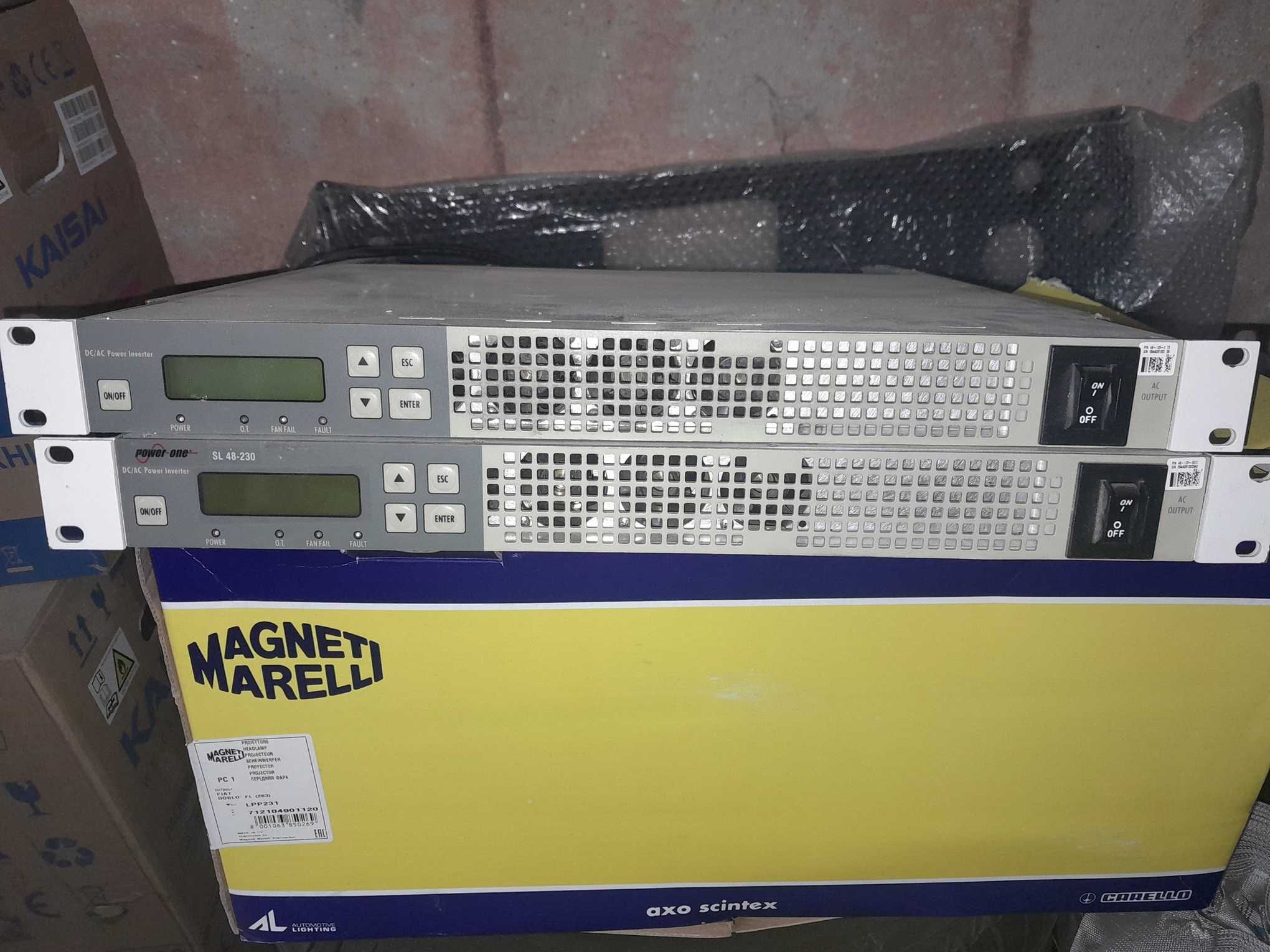 Outback FlexMax 80, 2 inwertery SLI Inverters 48V 1500VA 1200W