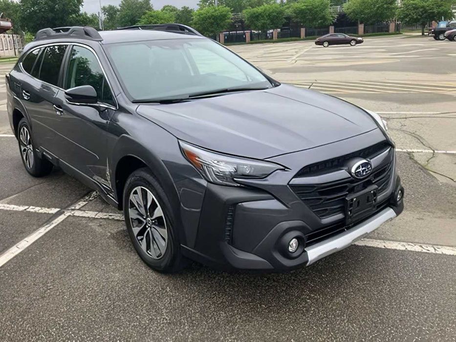 Subaru Outback      2023
