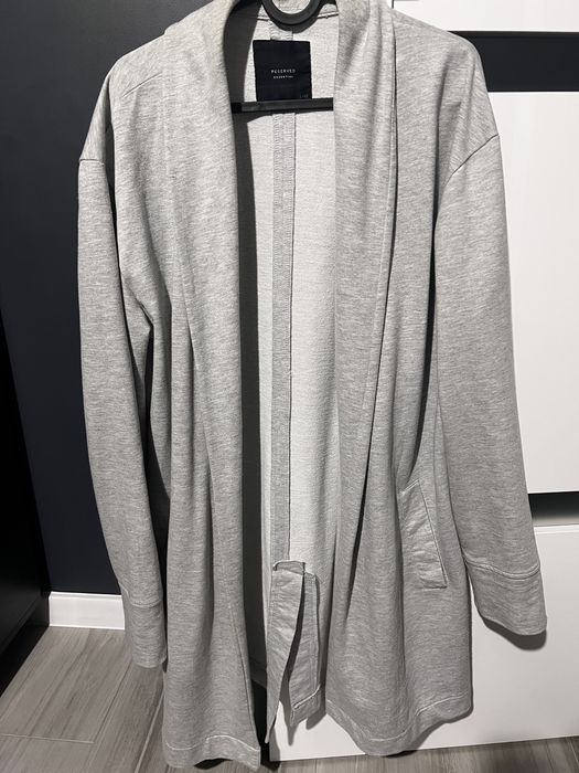 Długa męska szara bluza Reserved