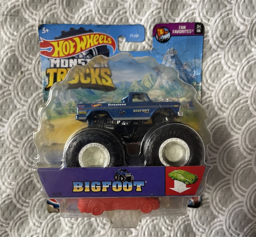 Машинка Hot Wheels Monster Trucks Внедорожник