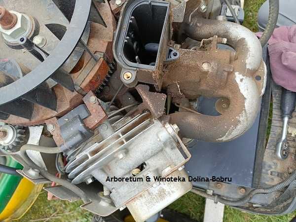 Kosiarka traktorek JD X155R