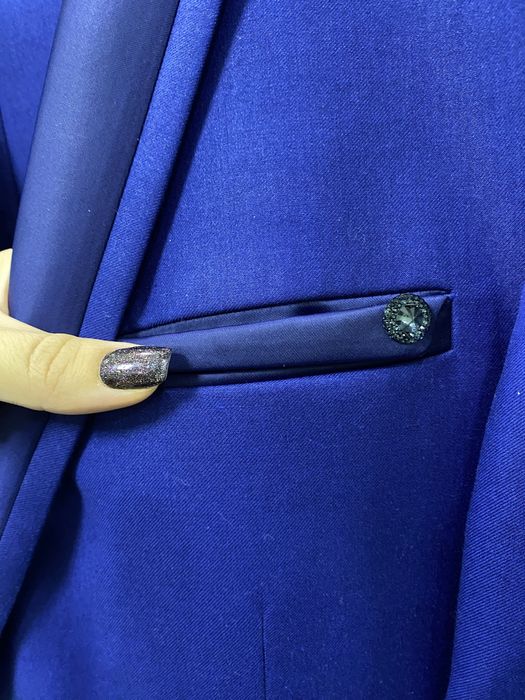 Класичний чоловічий костюм, святковий костюм