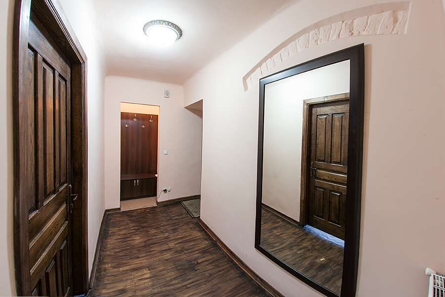 Від власника,до 6-и осіб сучасна квартира в центрі на вул.Вірменській.