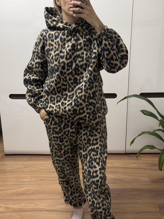 Флисовый костюм леопардовый