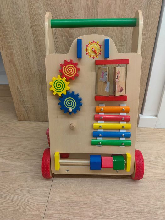 Chodzik pchacz drewniany