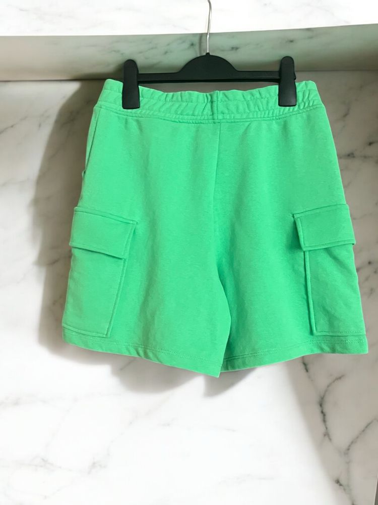 Nowe zielone szorty damskie Primark XS (34/36), z kieszeniami cargo