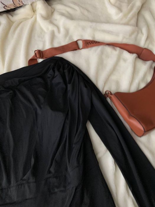 Чорний комбінезон